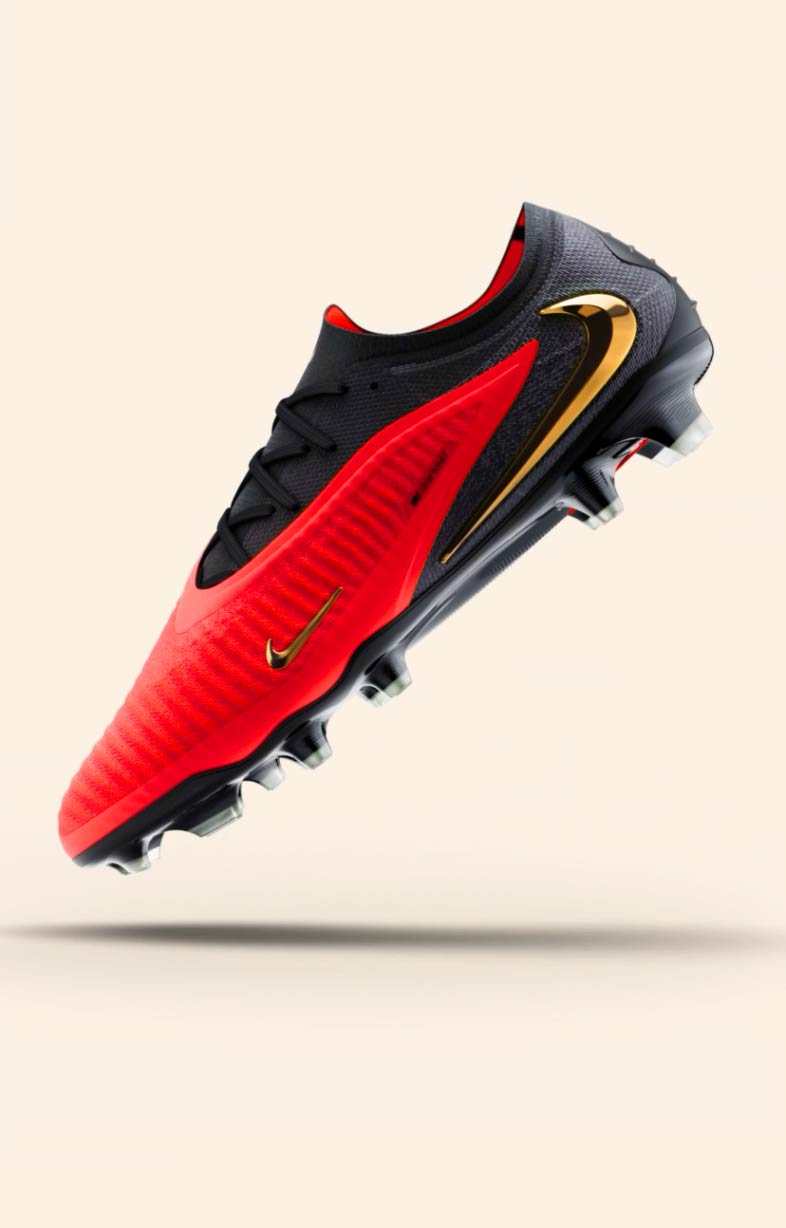 Phantom Football Boots. Nike SG