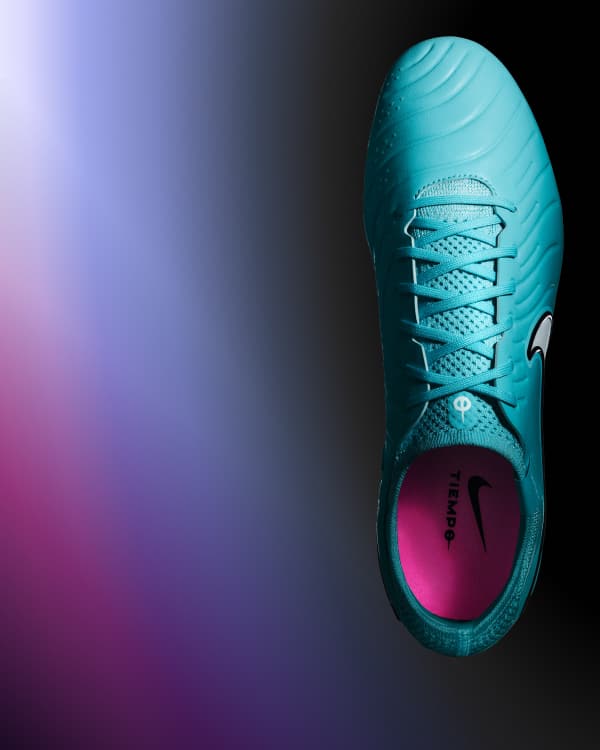 Nike Soccer. Nike.com