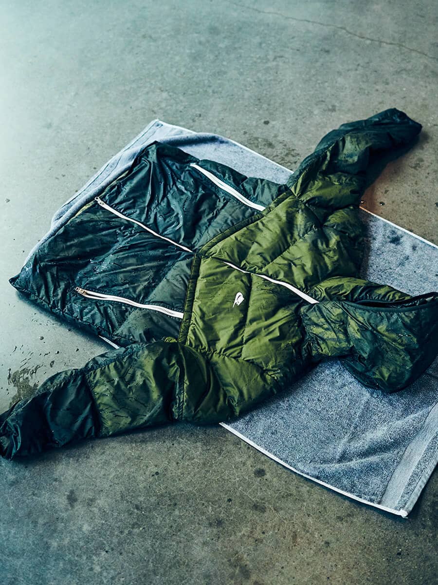 How to Wash and Waterproof a Down Jacket 