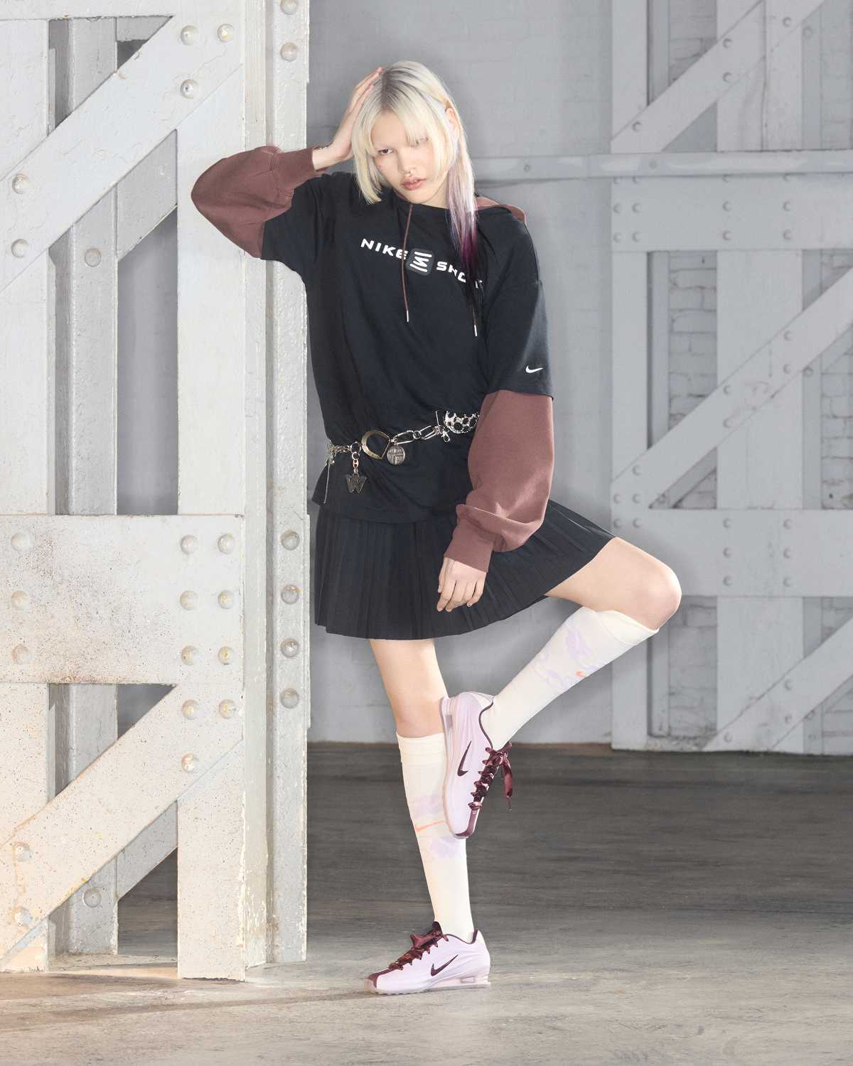 Nike Sportswear Club Nike Jogginghose Grau Schwarz Pantalon Cargo Nike Air Max Disponibles En Noir Et Gris main image 3