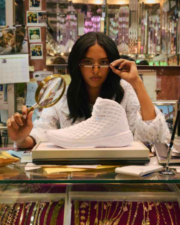 Nike Kobe シューズ 8.5 US ホワイト/イエロー/ブラック CLEAN Nike Kobe 8 System Graffiti White Black VIII 555035