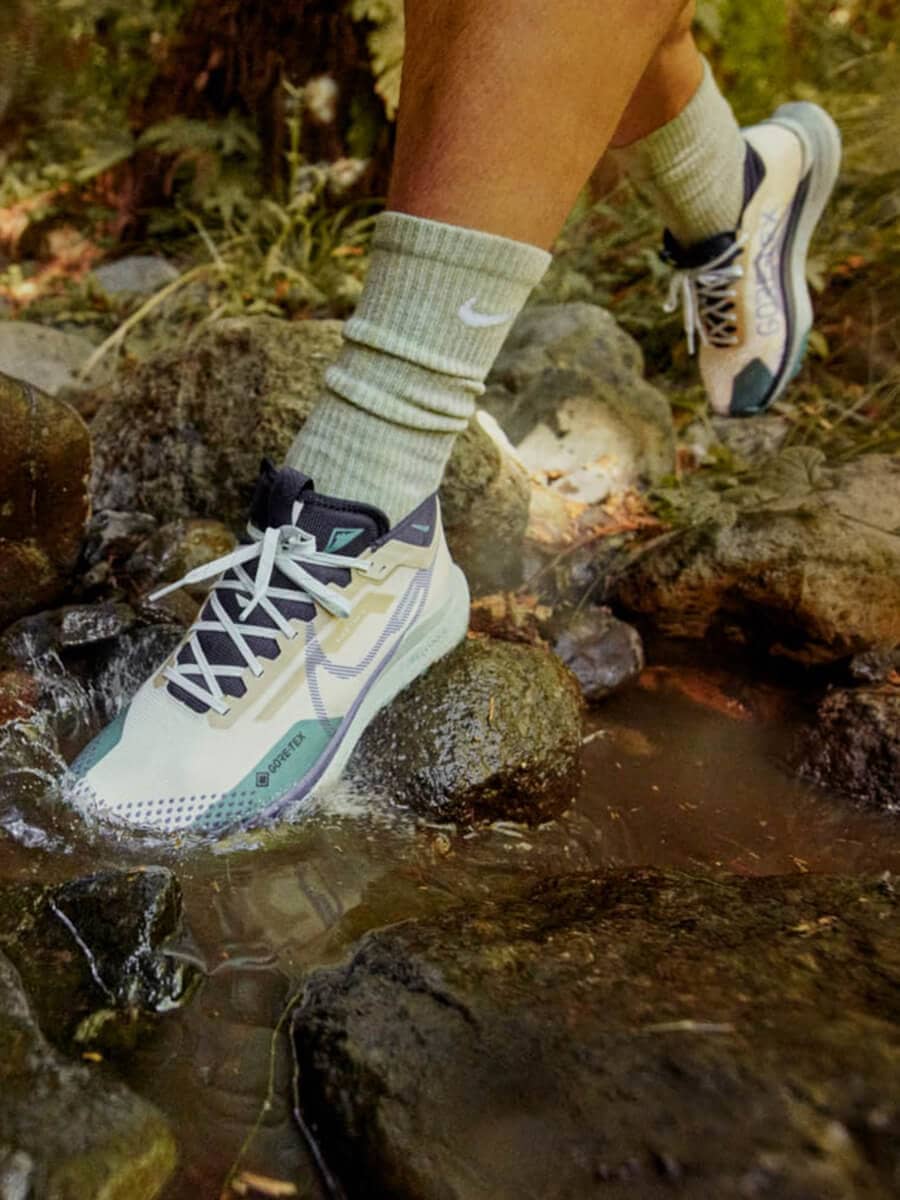 nike waterproof sneakers