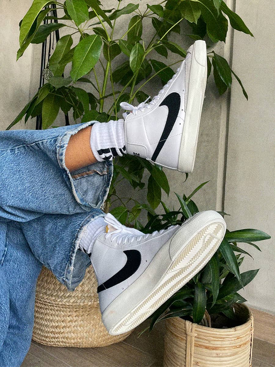 nike air jeans look