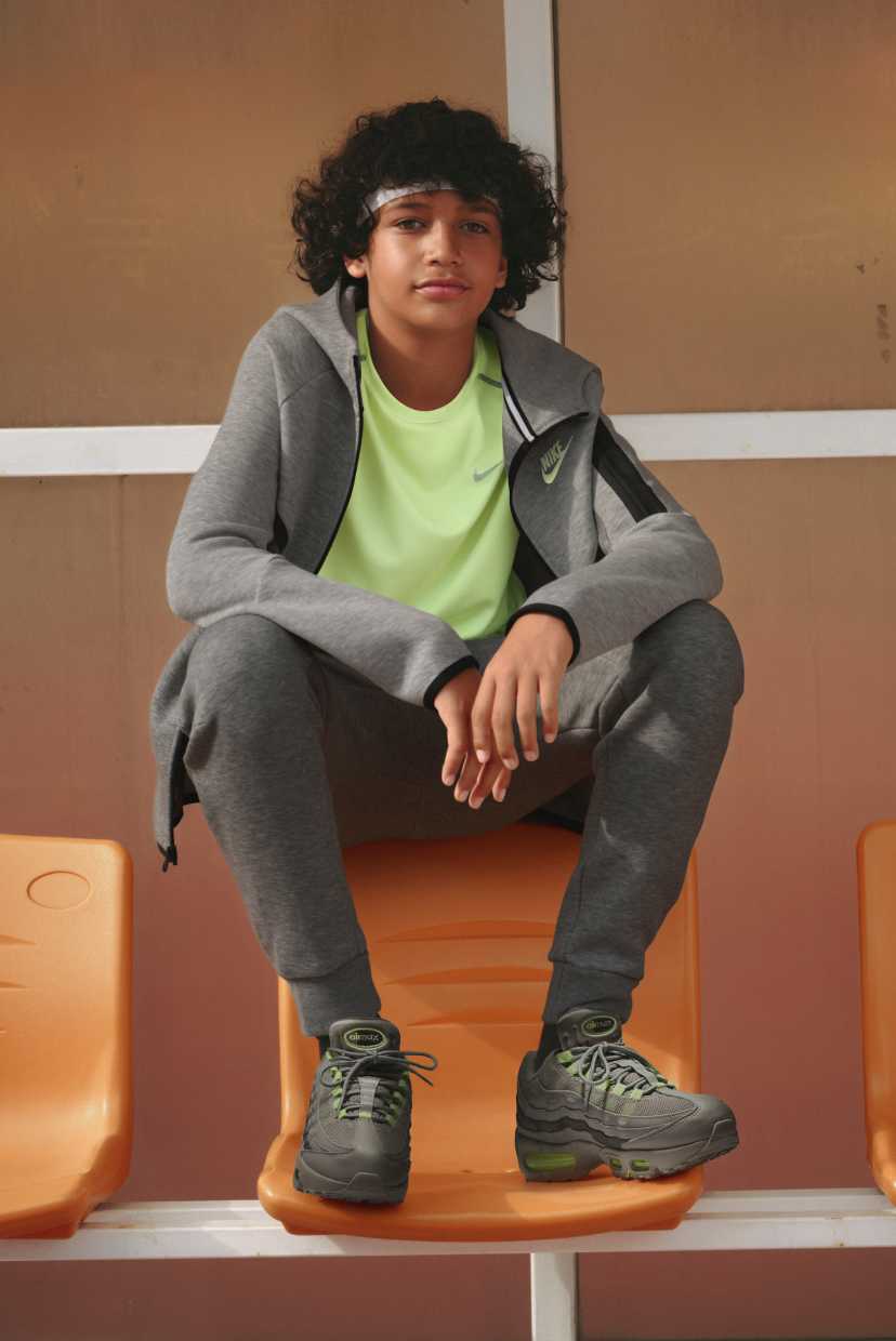 retail price for yeezy slides