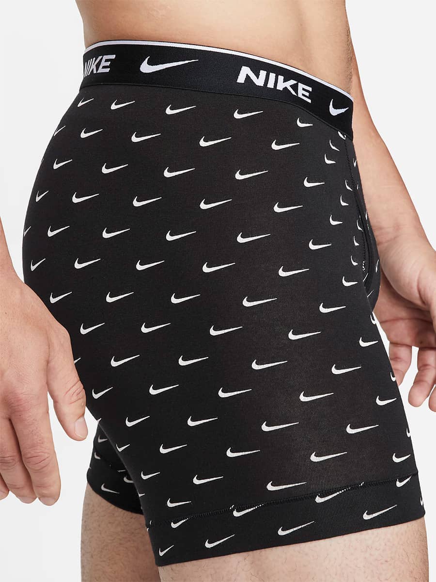 compañerismo choque Poder The Best Nike Underwear for Men. Nike.com
