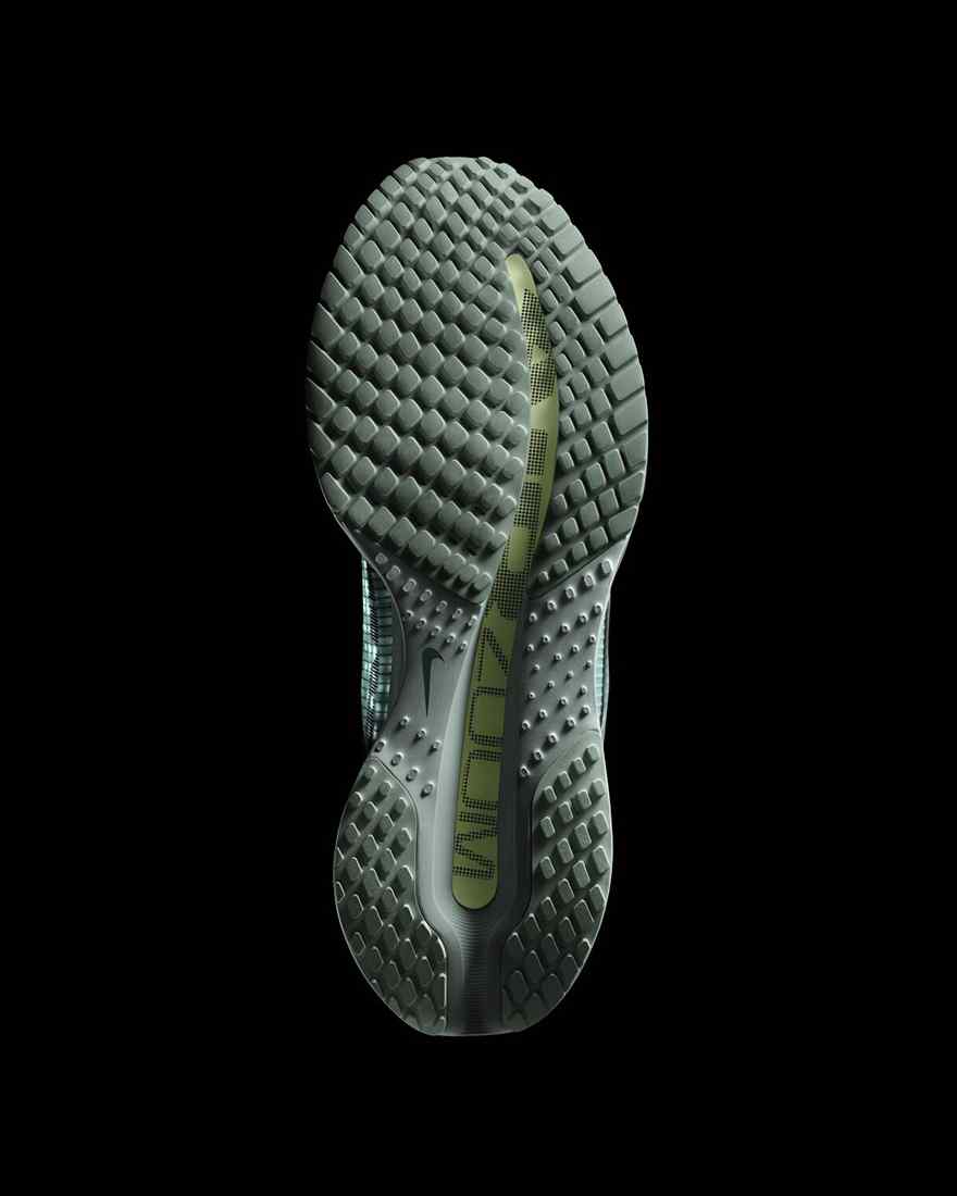 ナイキ ペガサス プレミアムがAirでのランニングを一新.オンライン