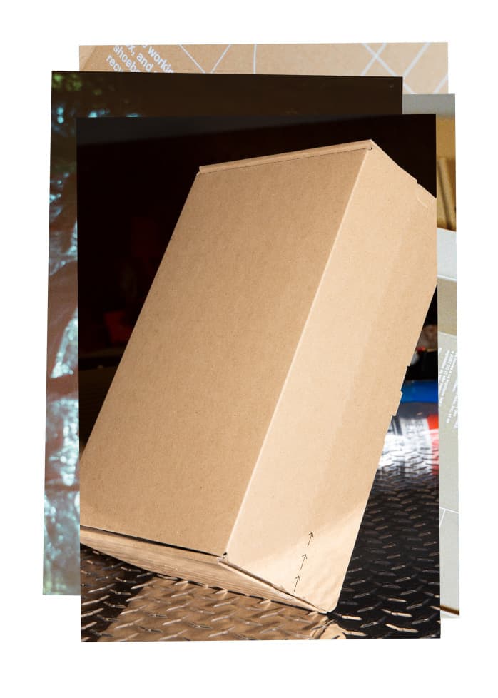 One Box Packaging in Half. Nike.com