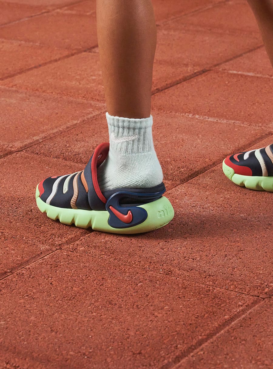 Nikeおすすめのシューレースのないシューズ.オンラインストア (通販サイト)