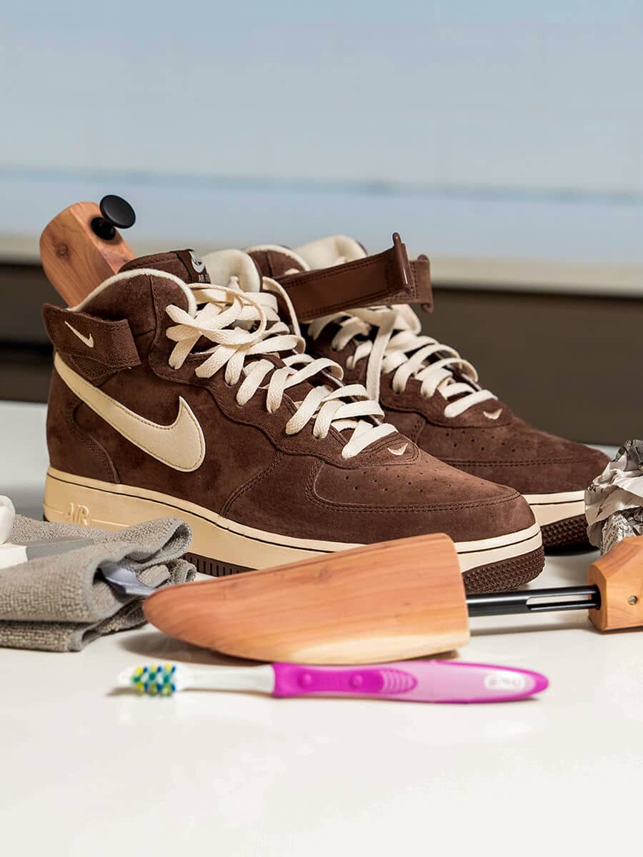 How to Clean Suede Shoes. 