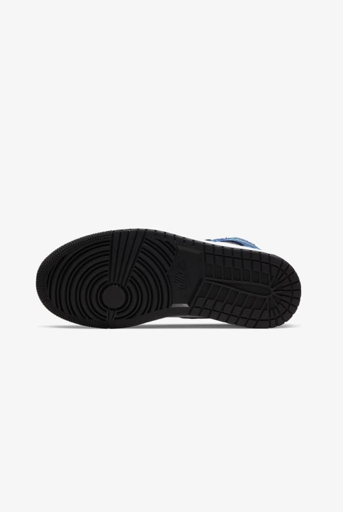 WMNS AIR JORDAN 1 HIGH OG. Nike AR
