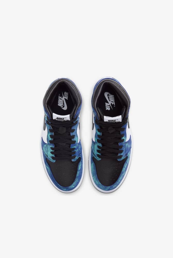 WMNS AIR JORDAN 1 HIGH OG. Nike AR