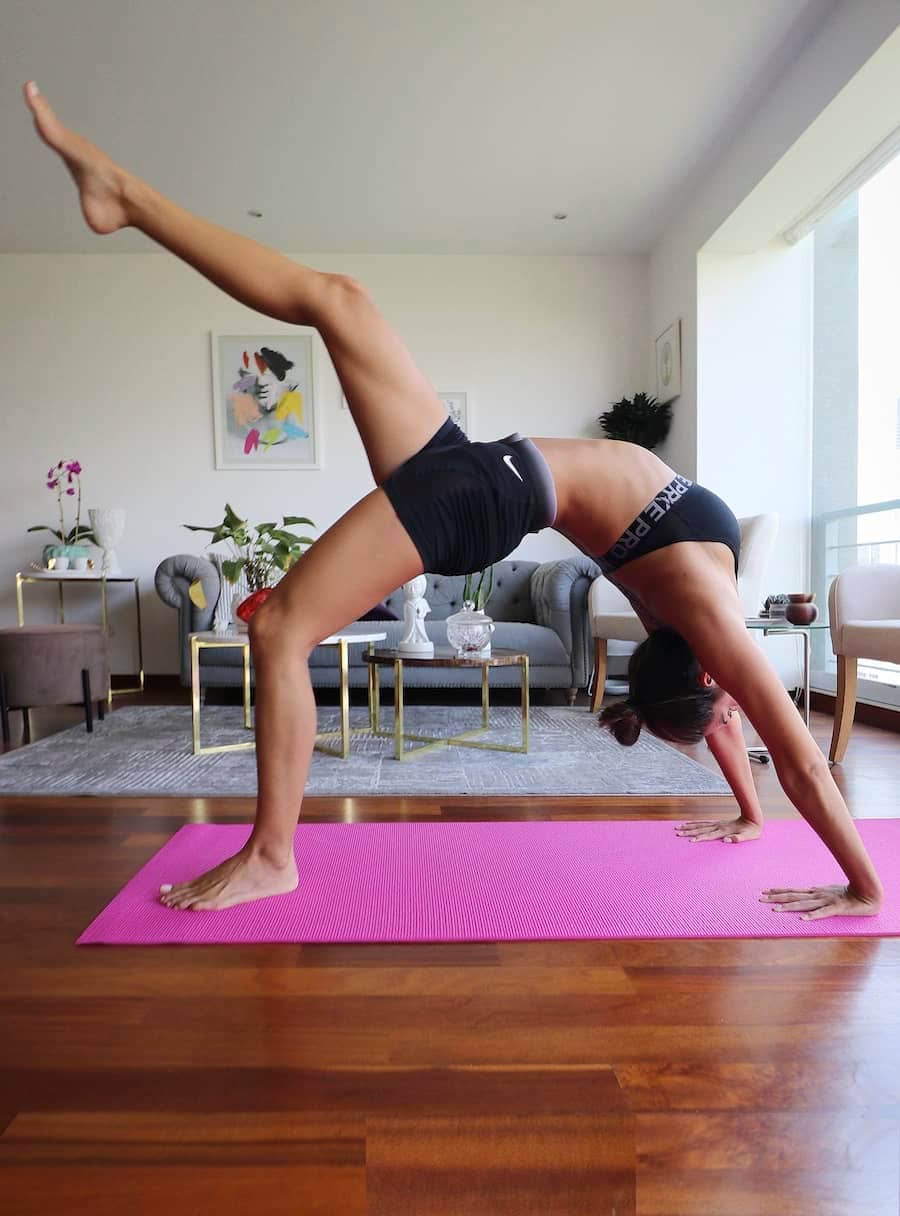 Yoga en casa para principiantes. Nike