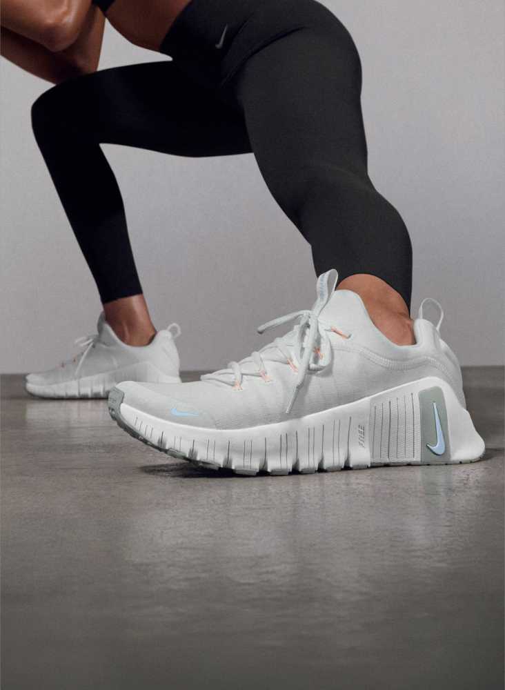 Women's Shoes, Clothing & Accessories. Nike.com Women's Shoes, Clothing & Accessories. Nike.com