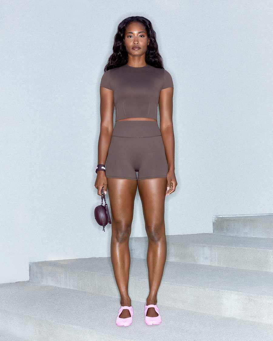 Introducing NikeSKIMS. Body Obsessed.. Nike.com