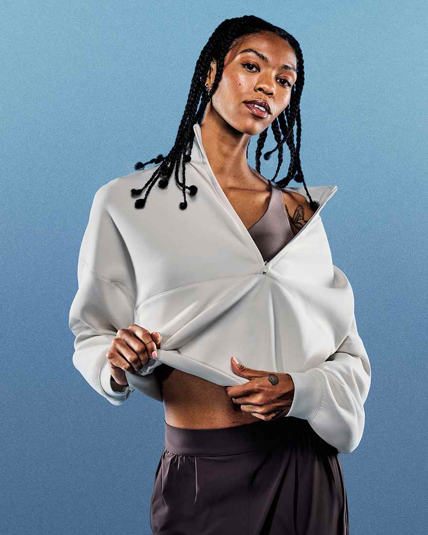 nike women's casual clothing