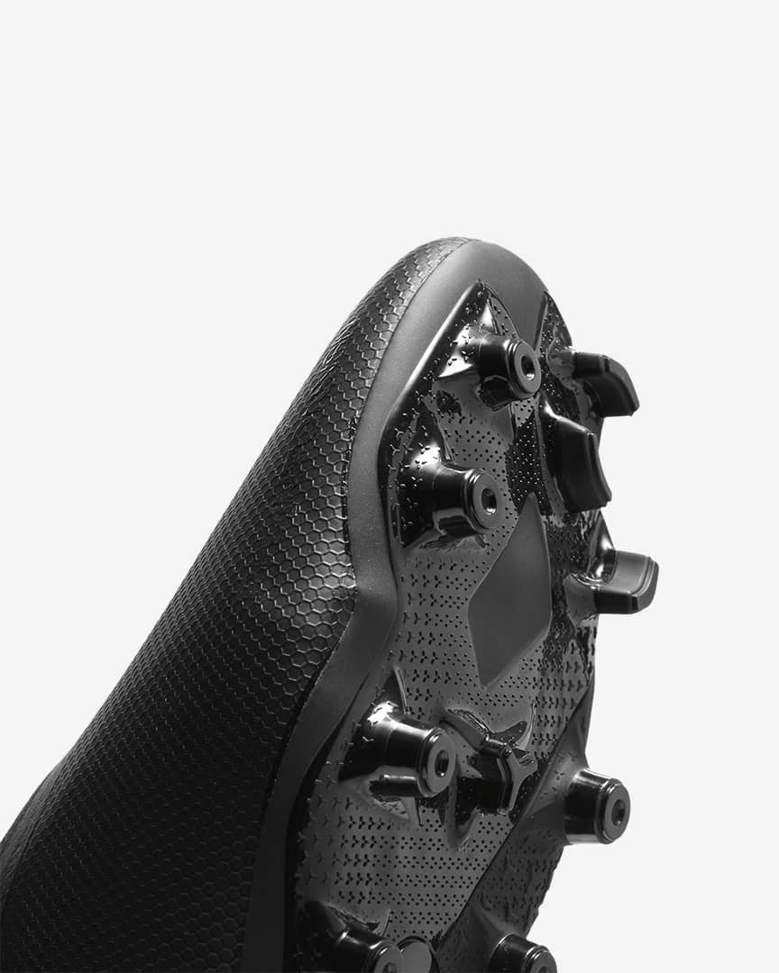 Футбол. Nike RU