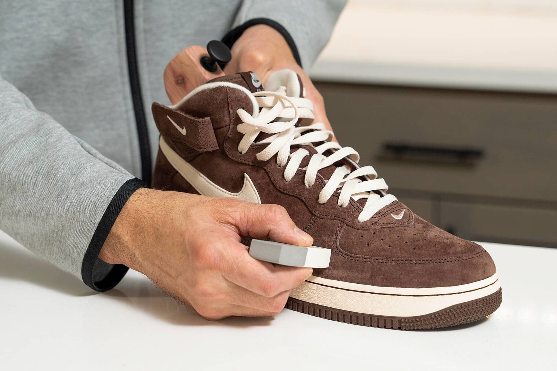 how to clean dirt off suede jordans