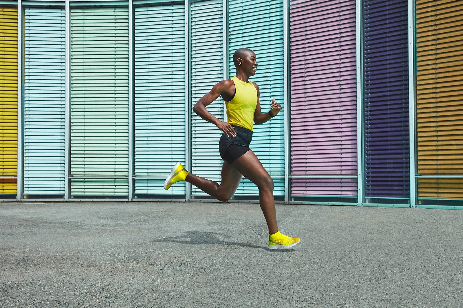 nike running shoes yellow