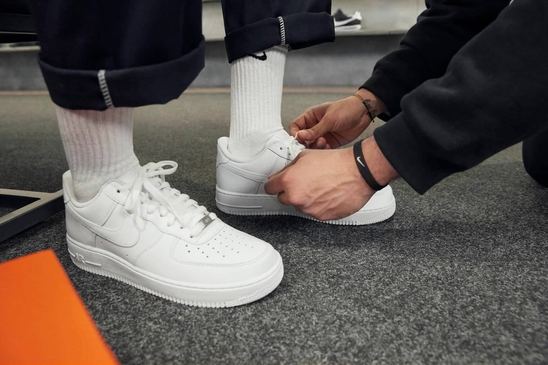 Cómo les pies correctamente para encontrar tu talla de zapatillas. Nike ES