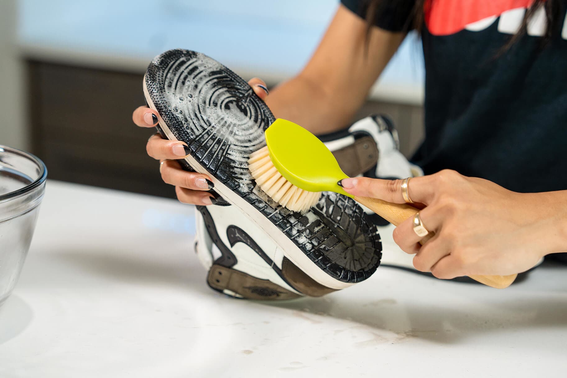 Correa cortar a tajos alcanzar Cómo limpiar tu calzado en 6 pasos fáciles. Nike