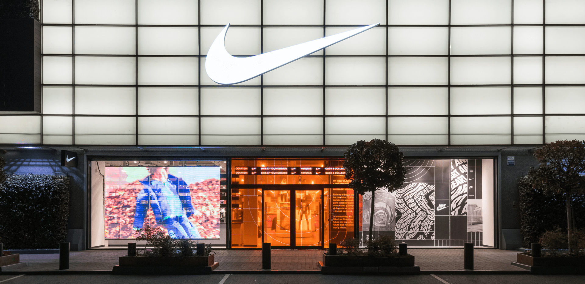 en Factory Store i nærheden af Nike DK