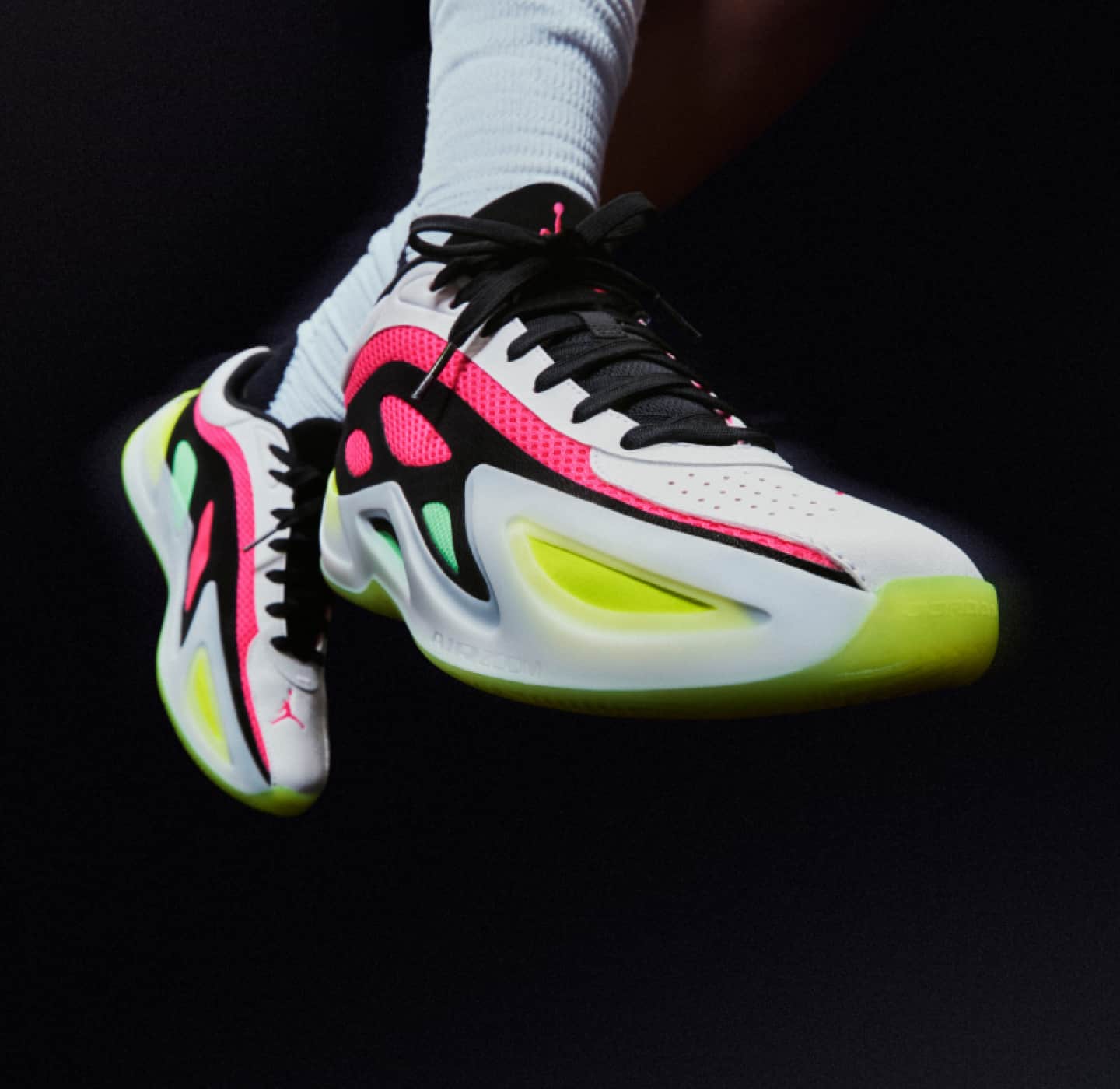 female nike sneakers 2021