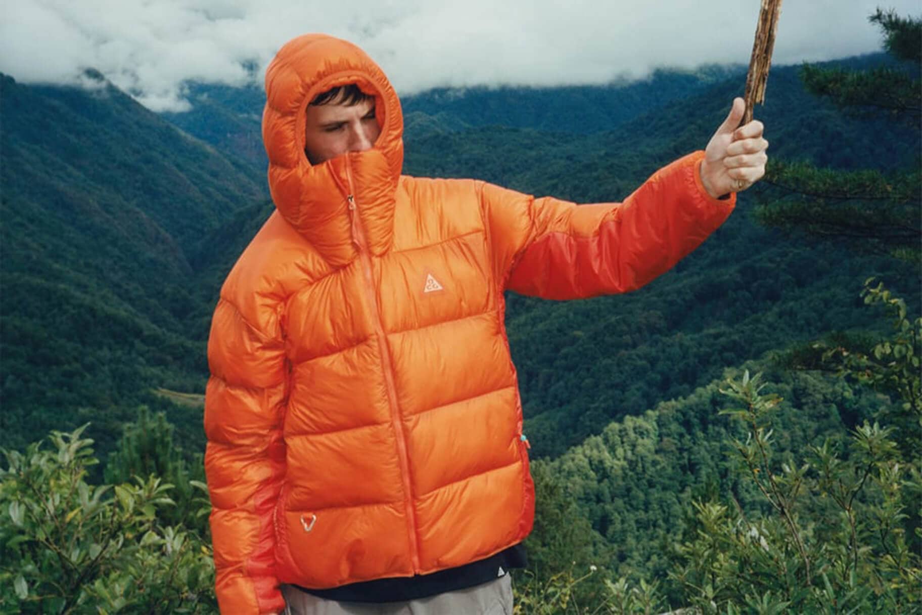 Nike Golf オレンジ パファーベスト Nike Golf オレンジ パファーベスト NIKE（ダウンベスト）のフリマ