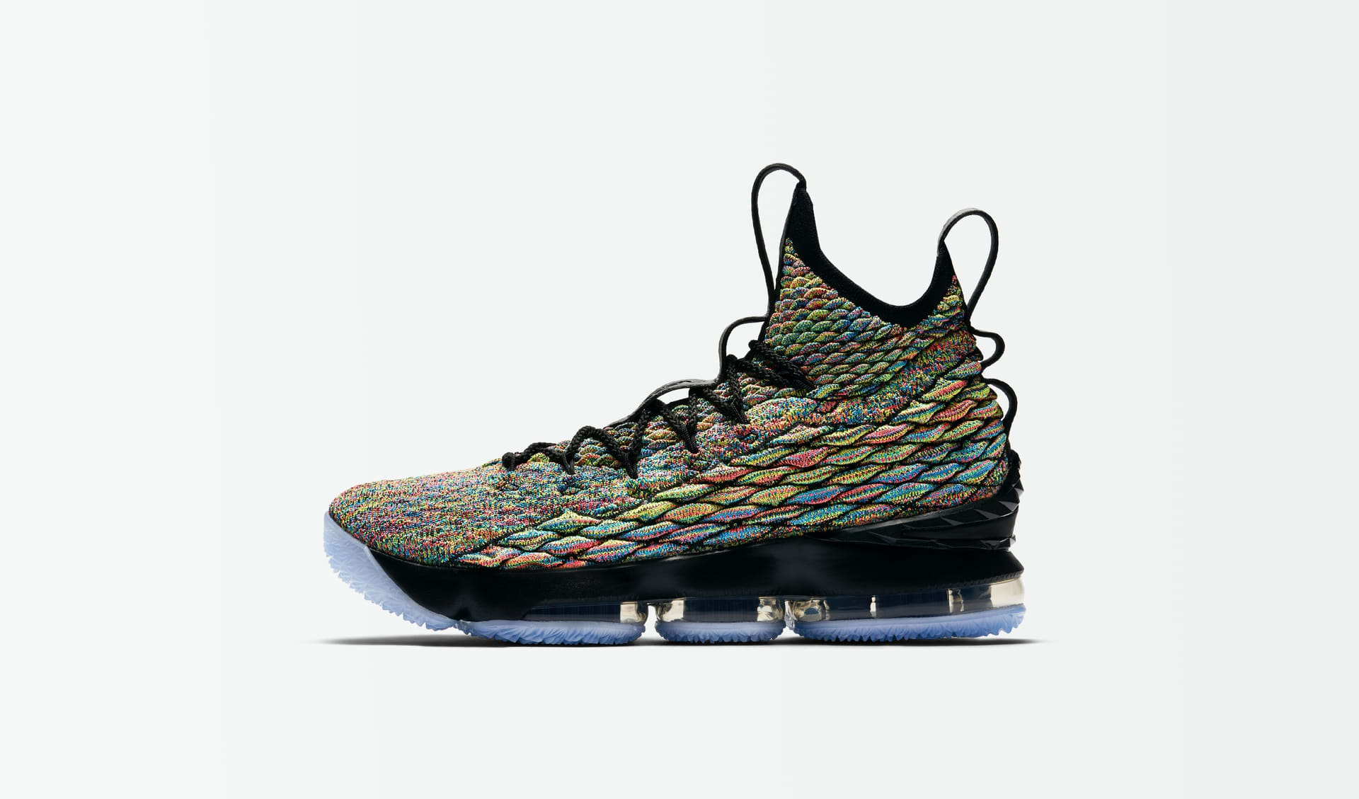 en frente de Definitivo exprimir LeBron 15. Nike.com