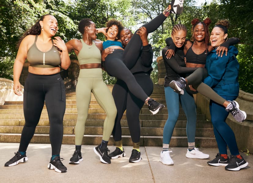 Nike Yoga Women's High-Waisted 7/8 Leggings. Nike VN