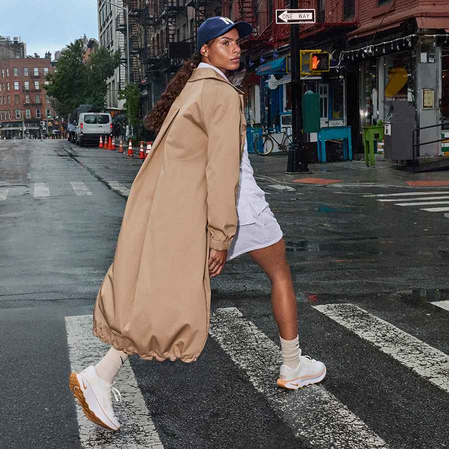 De beste Nike schoenen voor verpleegkundigen en zorgmedewerkers. Nike BE