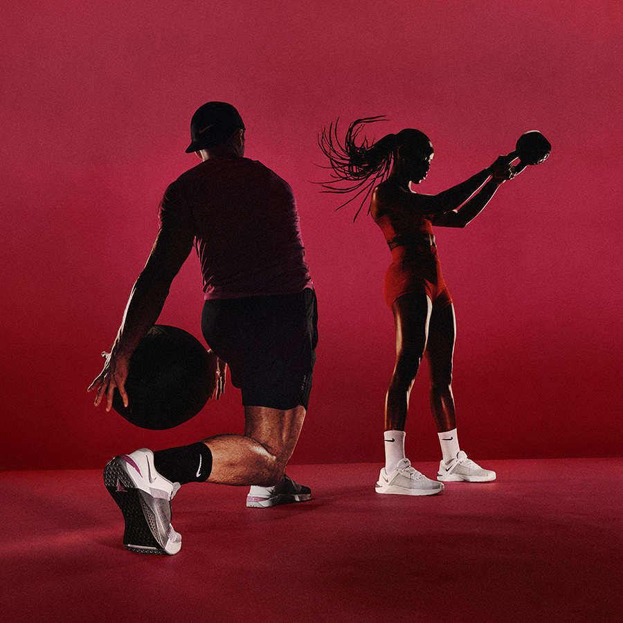 ウエイトトレーニング NIKE NFTB NIKE FOOTBALL]のトレーニングアパレルライン『NFTB』が満を持し