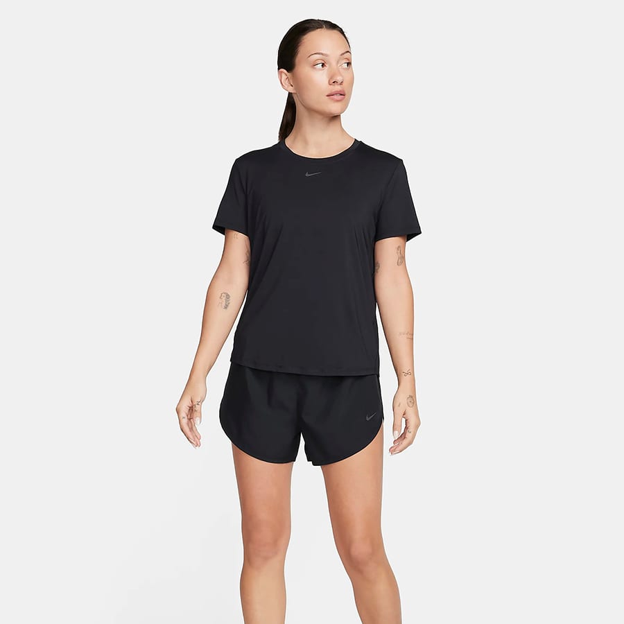 NIKE - ヨガウェア NIKE公式】おしゃれで快適なナイキのヨガウェア Nike.com