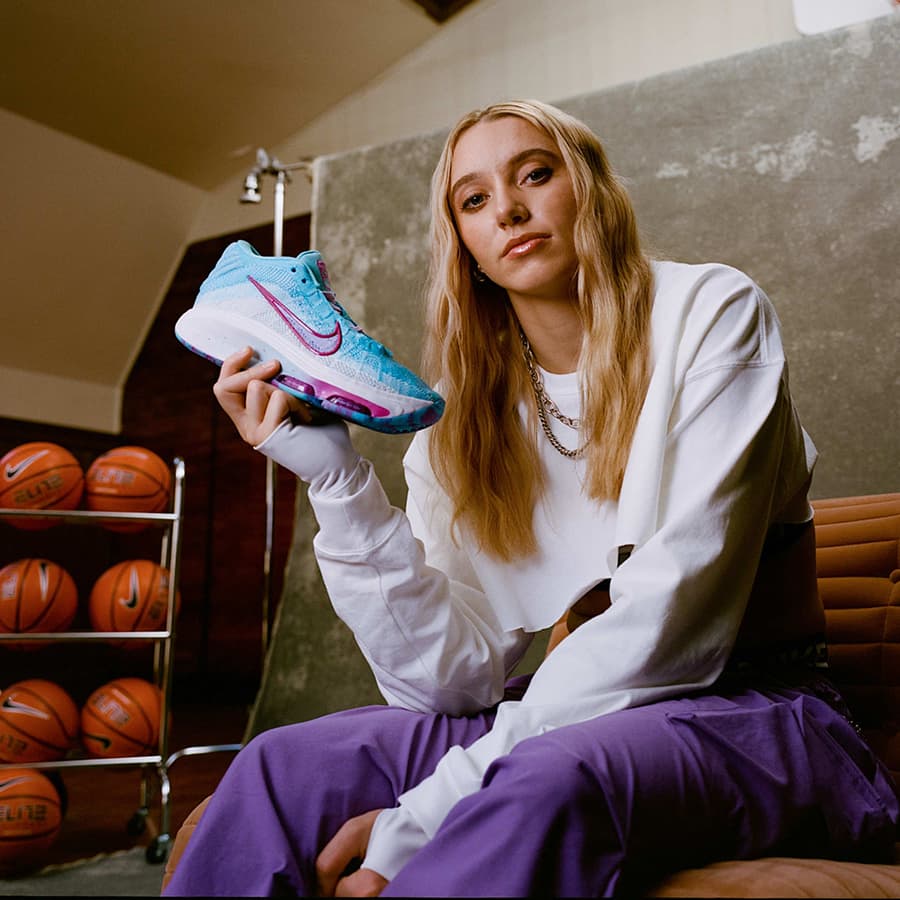 NILアスリートを称える最初のNikeプレーヤーエディション シューズ 