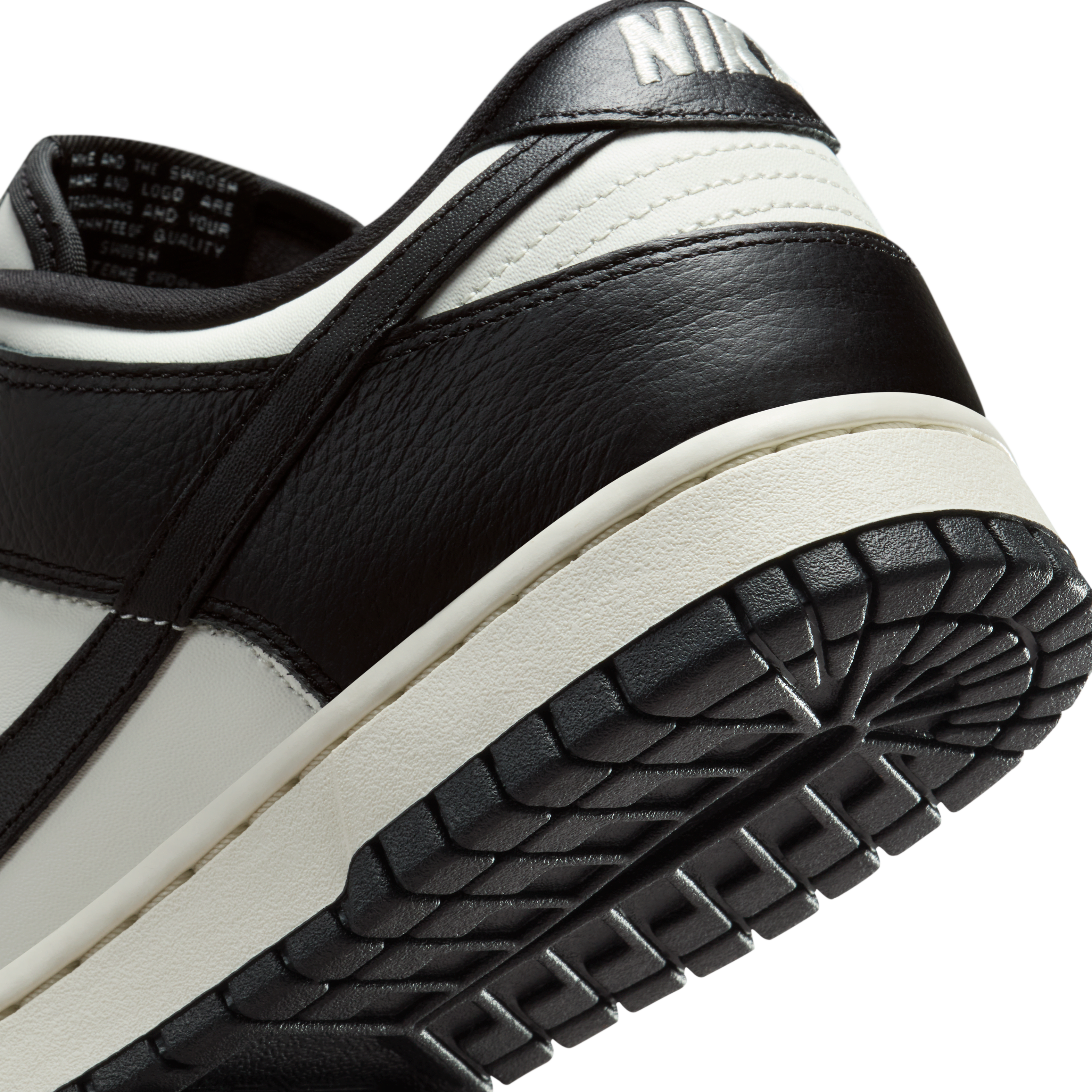 Nike Dunk Low SE Women's Shoes