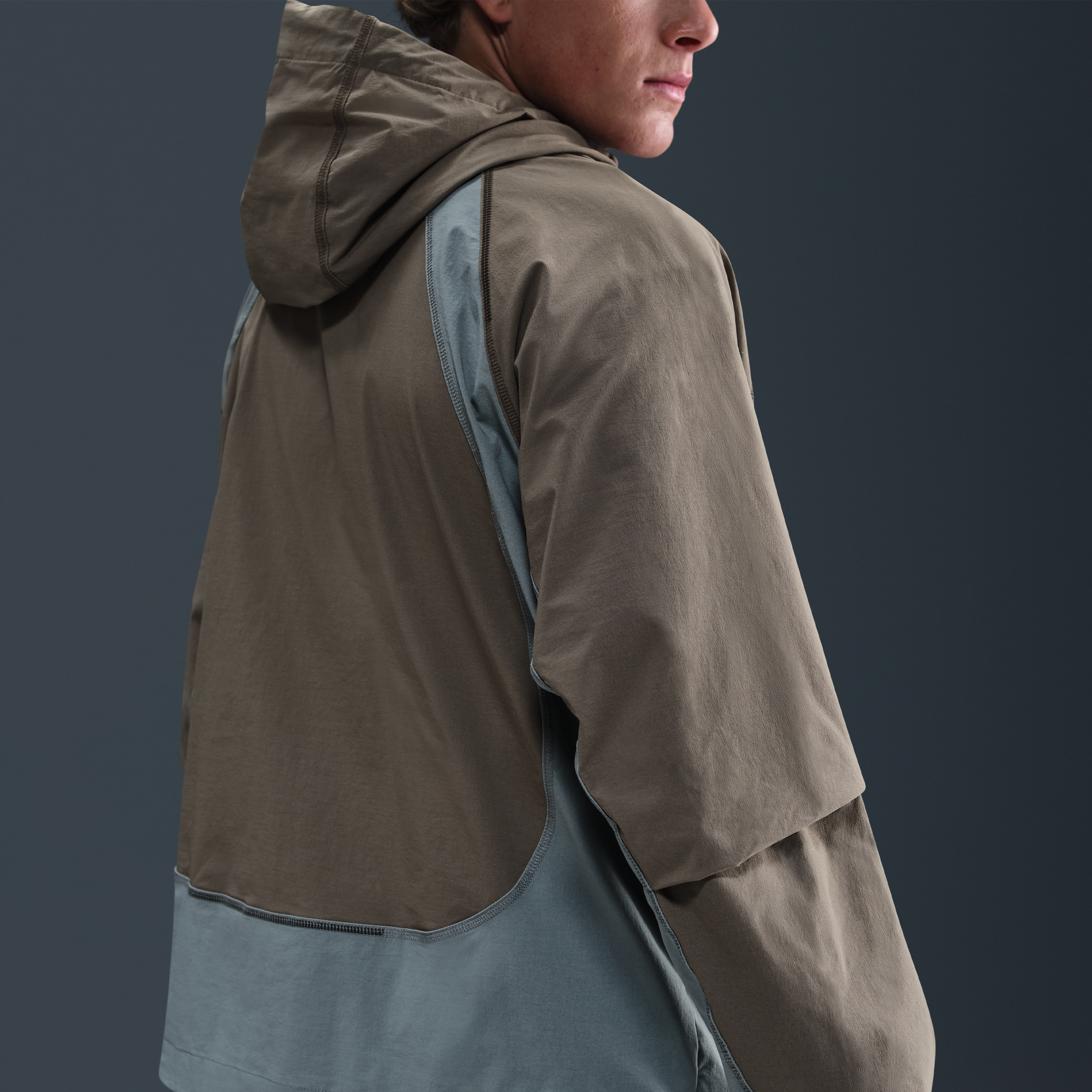 Nike Tech Men's Dri-FIT Woven Color-Block Windrunner Oversized Jacket