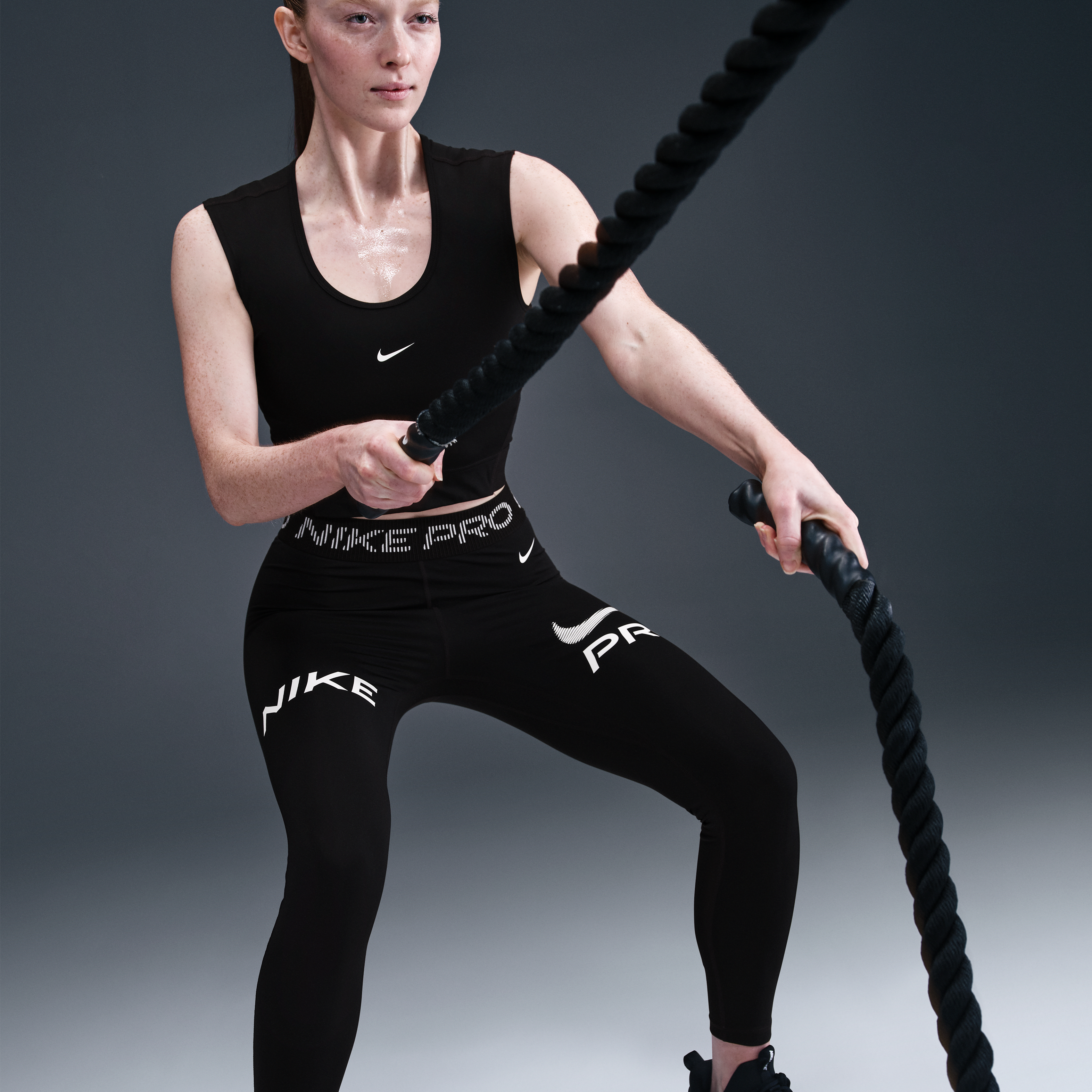 Nike Pro Women's Mid-Rise 7/8 Mesh-Panel Graphic Leggings