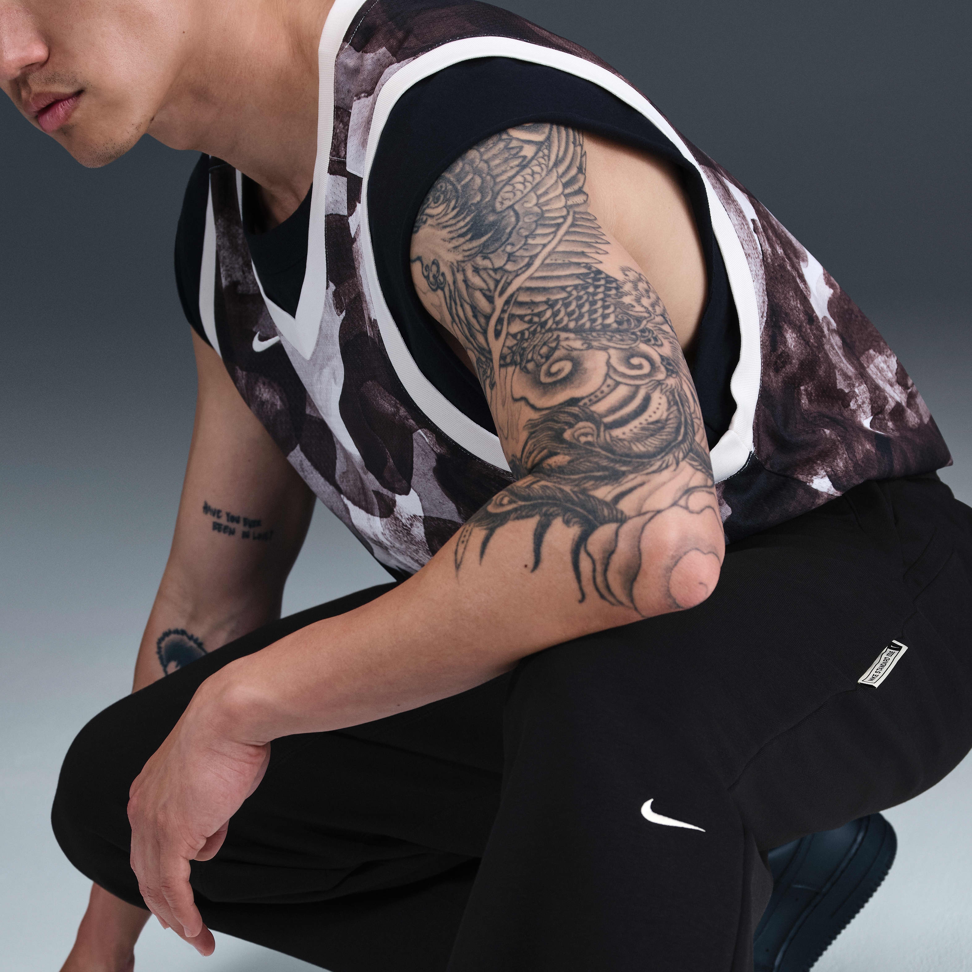 Nike Standard Issue Men's Dri-FIT 7/8-Length Basketball Pants