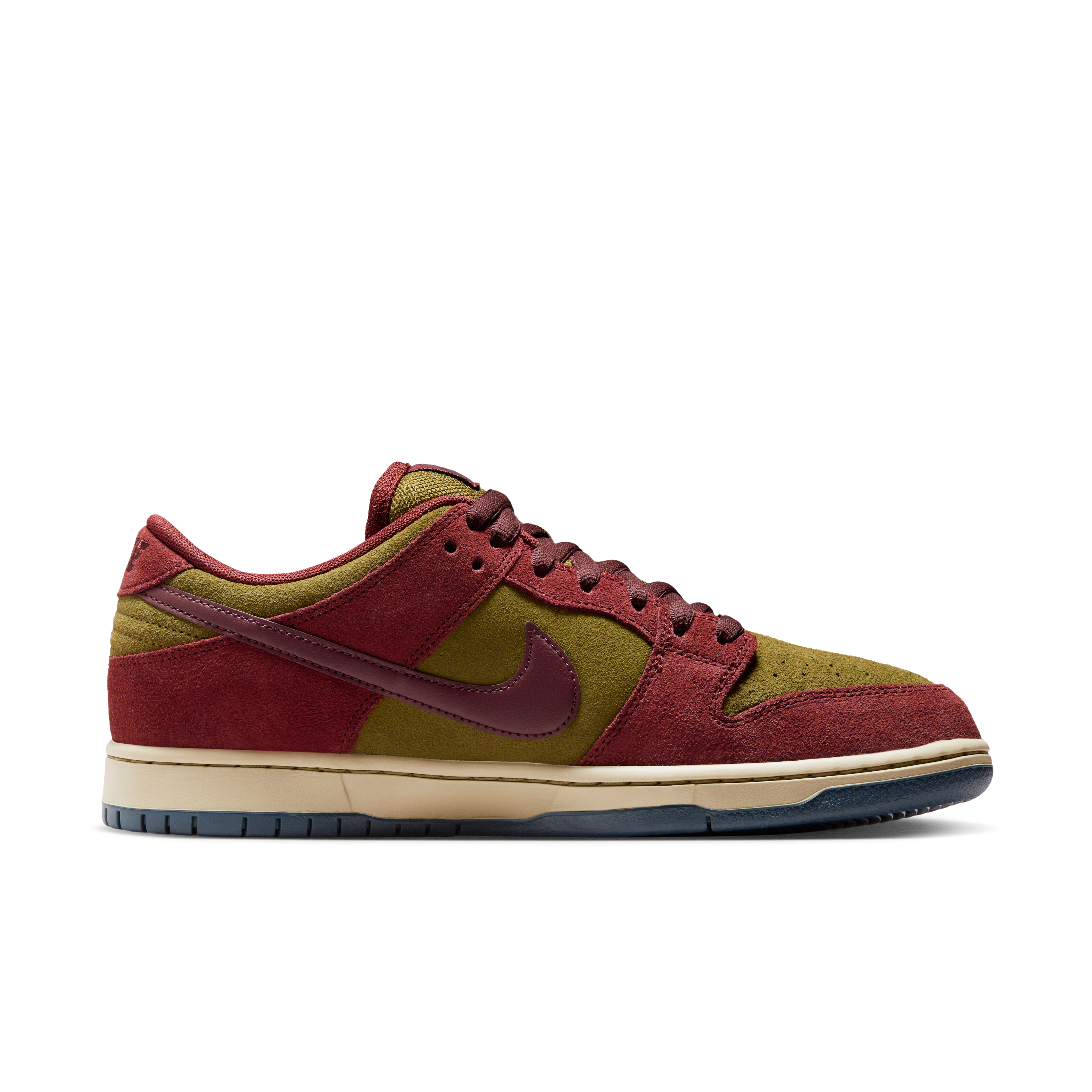 Nike SB Dunk Low Pro Skate Shoes