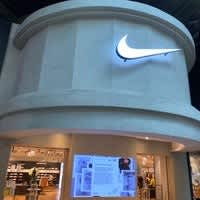 nike one utama