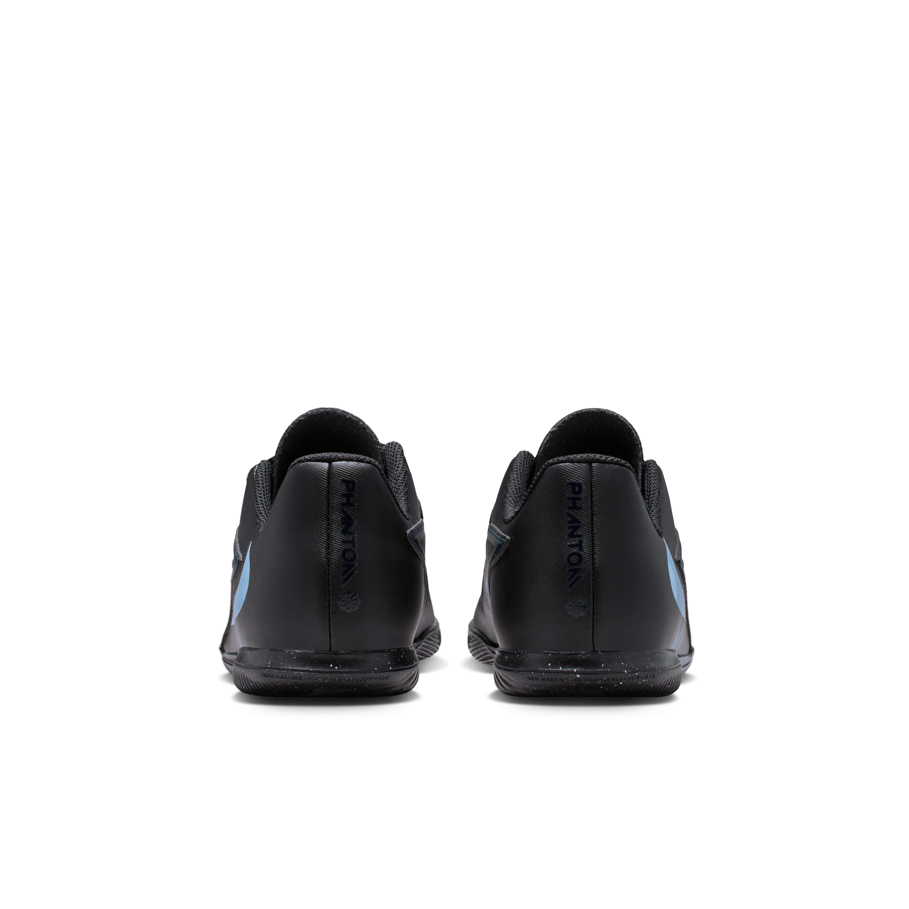 Nike Jr. Phantom 6 Low Club Big Kids' Indoor/Court Soccer Shoes