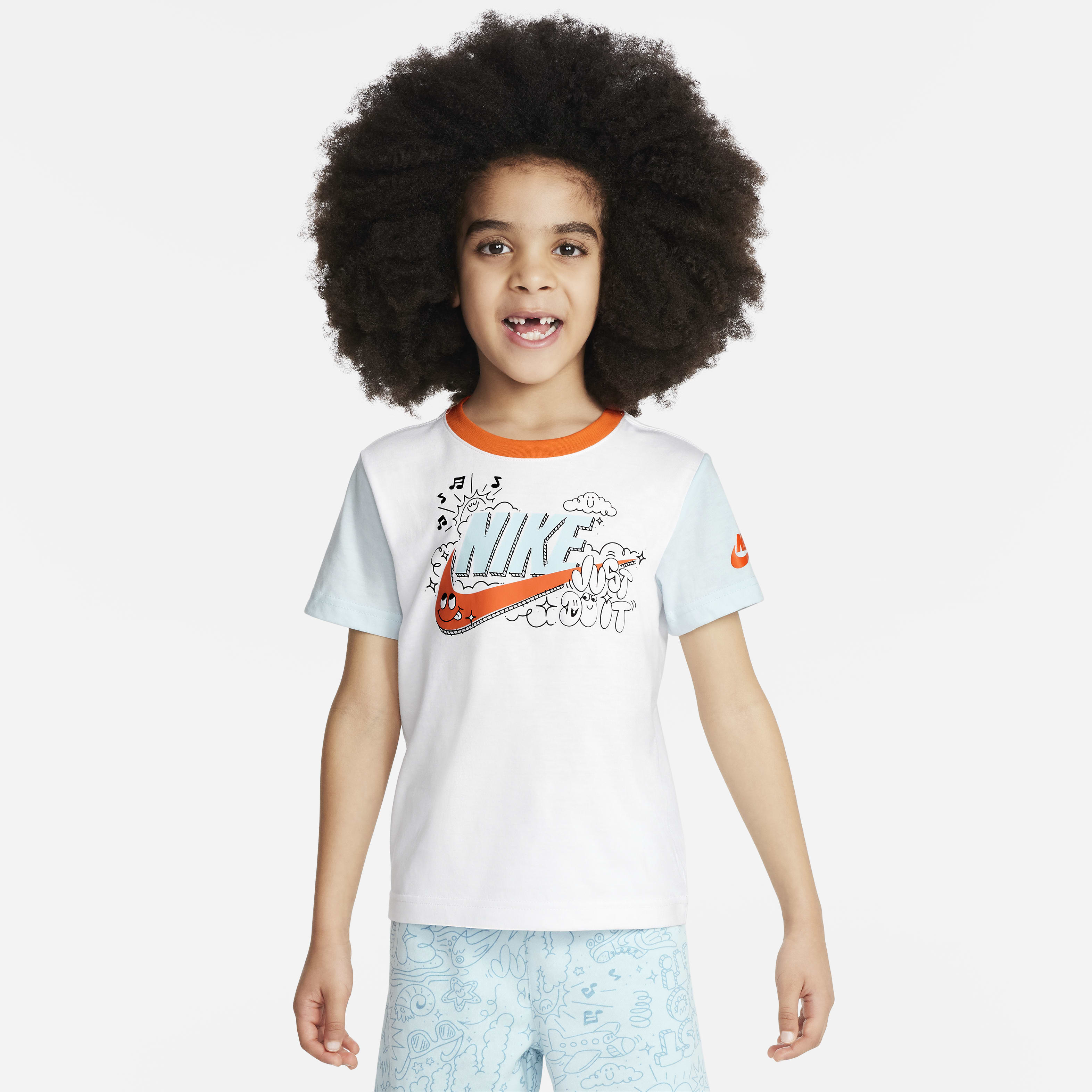 Nike Sportswear Create Your Own Adventure Baby (12-24M) T-Shirt and Shorts Set