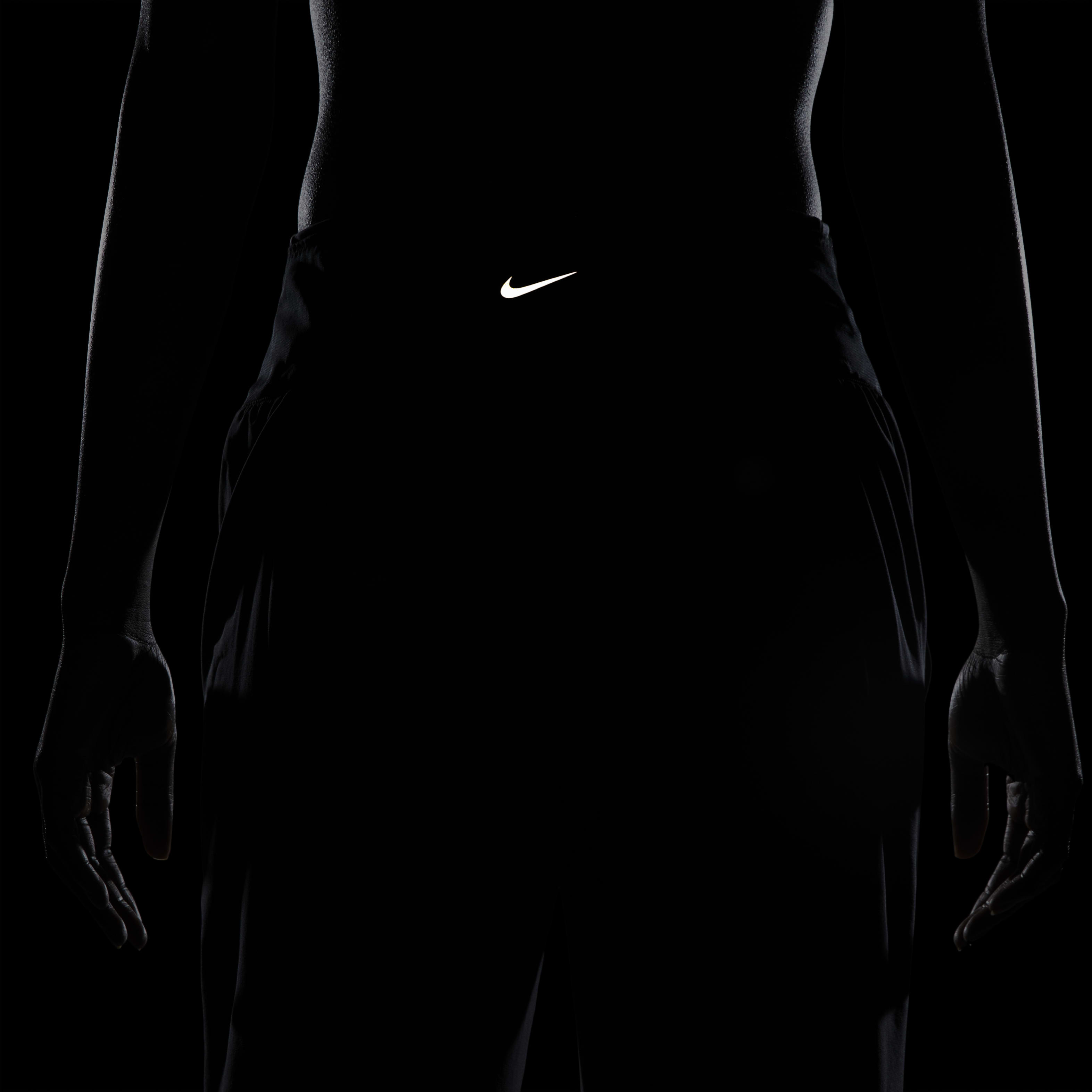 Nike Dri-FIT Swift Women's Mid-Rise Running Pants