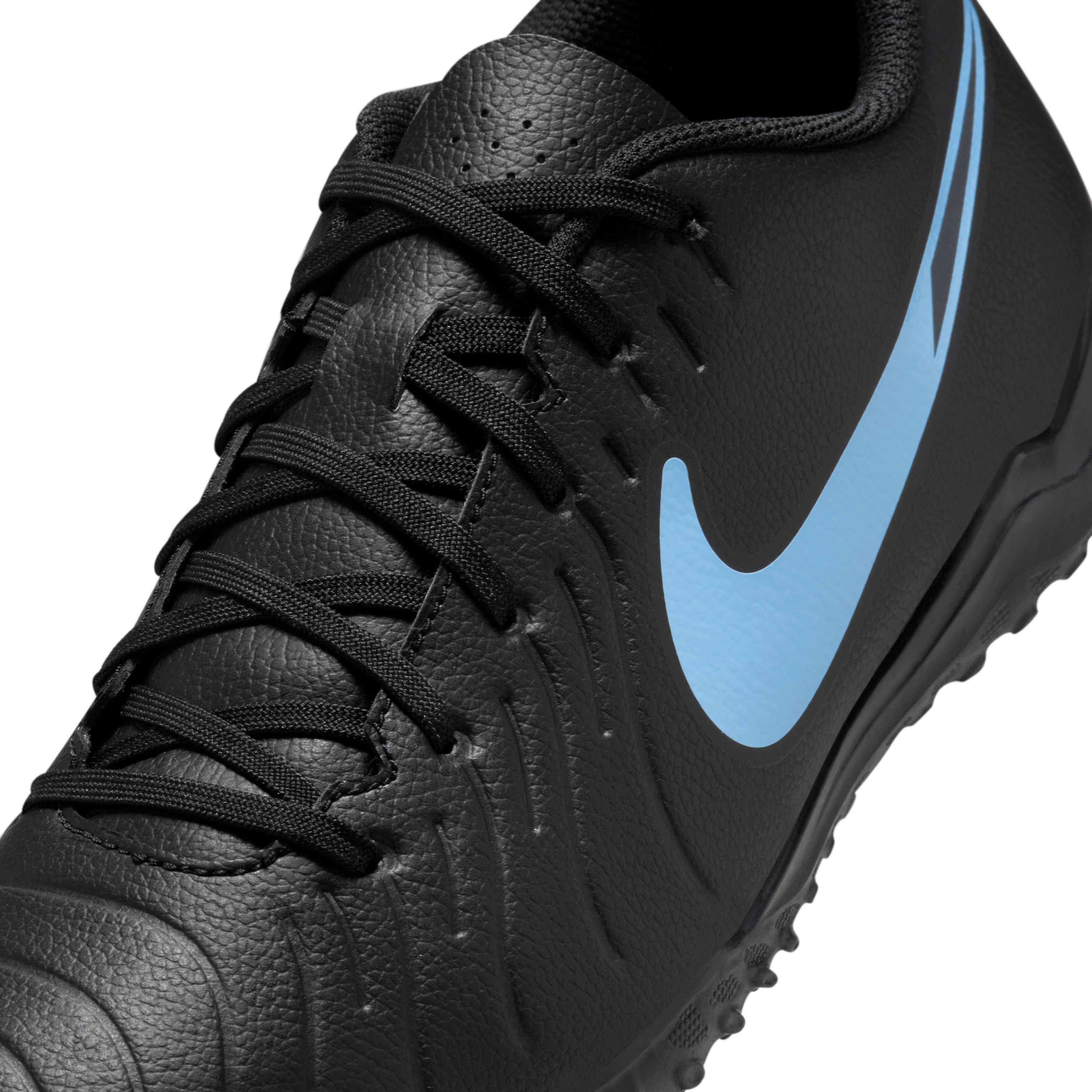 Nike Tiempo Legend 10 Club Multi-Ground Low-Top Soccer Cleats