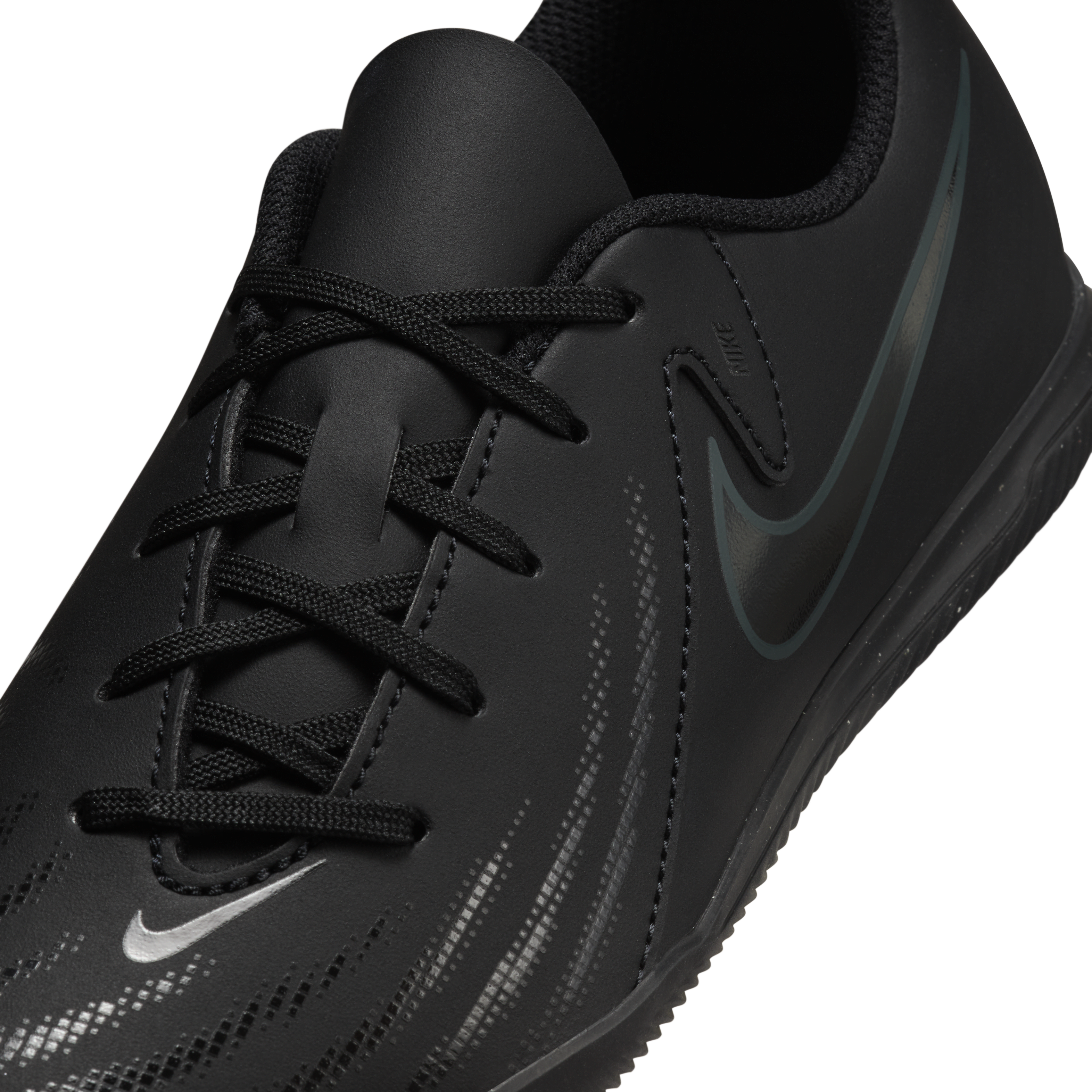 Nike Jr. Phantom GX 2 Club Little/Big Kids' IC Soccer Shoes