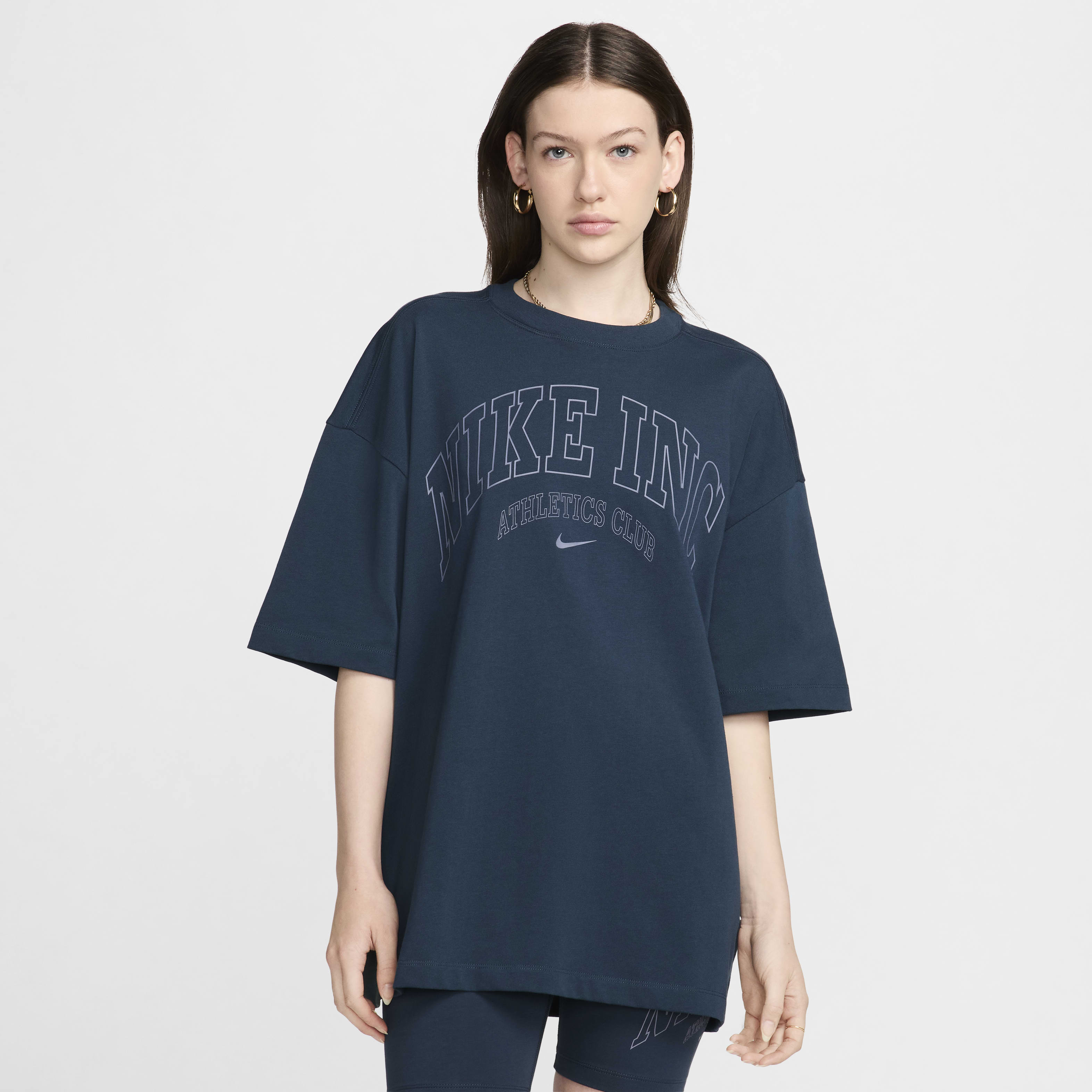 Nike Sportswear Essential Women's Oversized T-Shirt