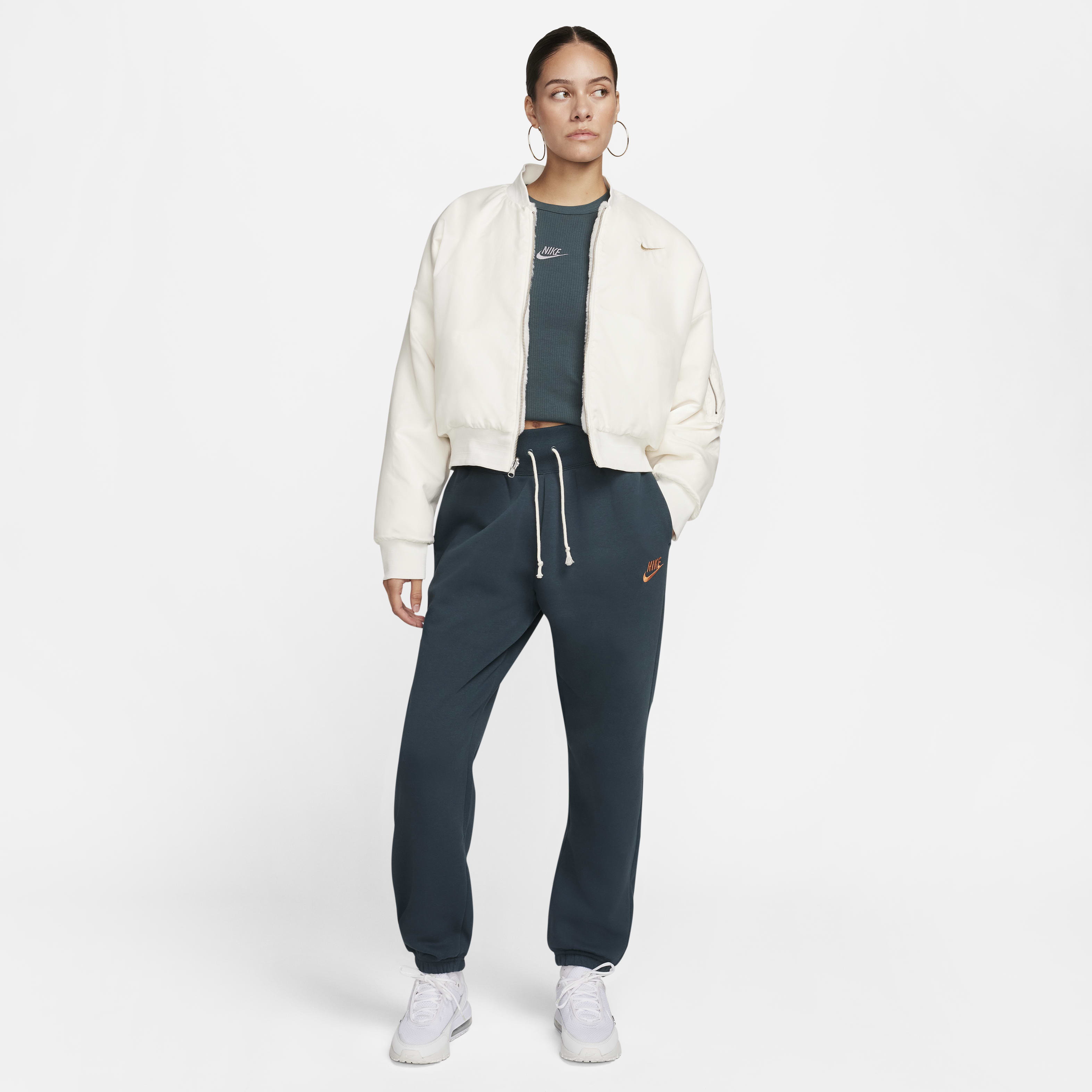 Nike Sportswear Women's High-Waisted Oversized Fleece Sweatpants