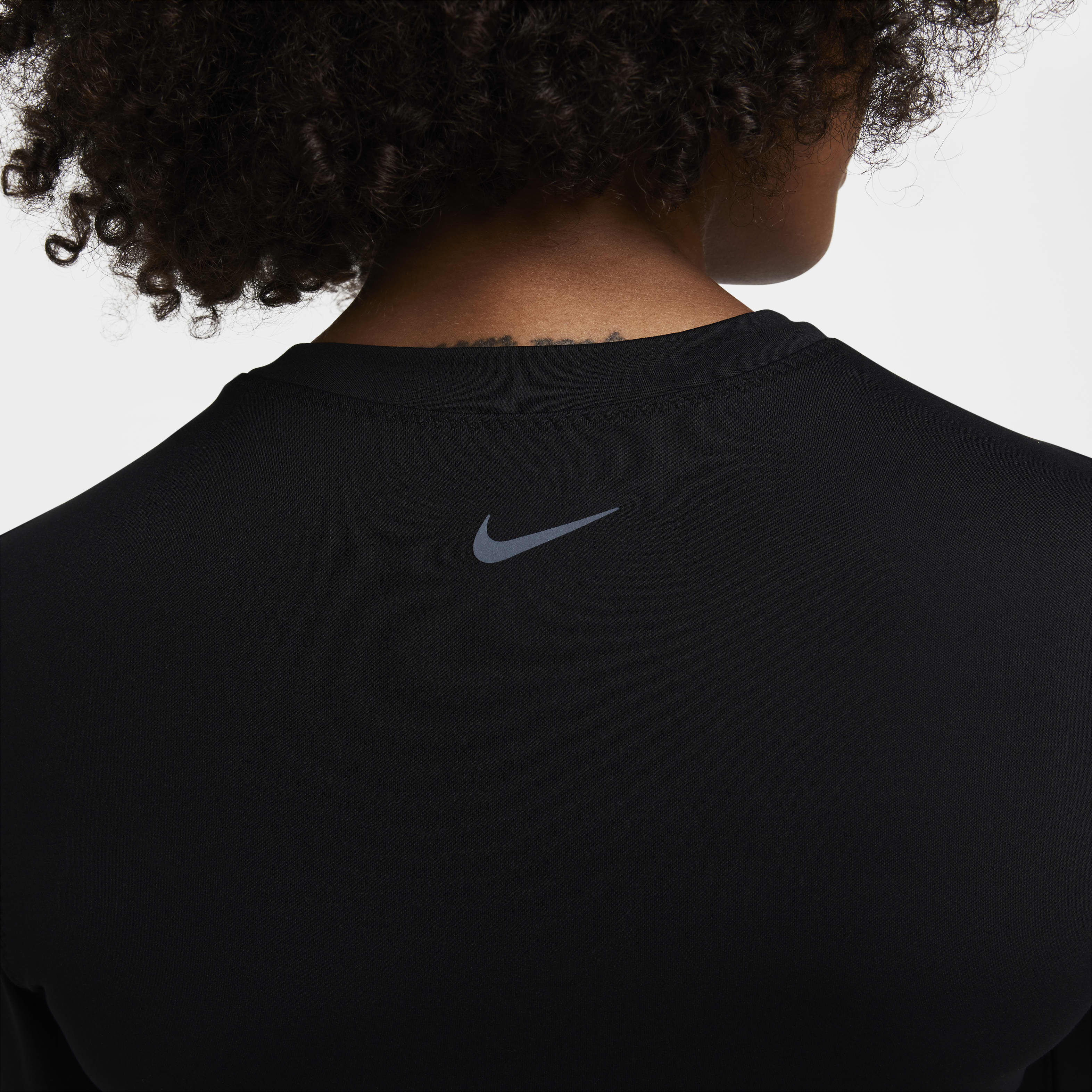 Nike One Fitted Women's Dri-FIT Long-Sleeve Top