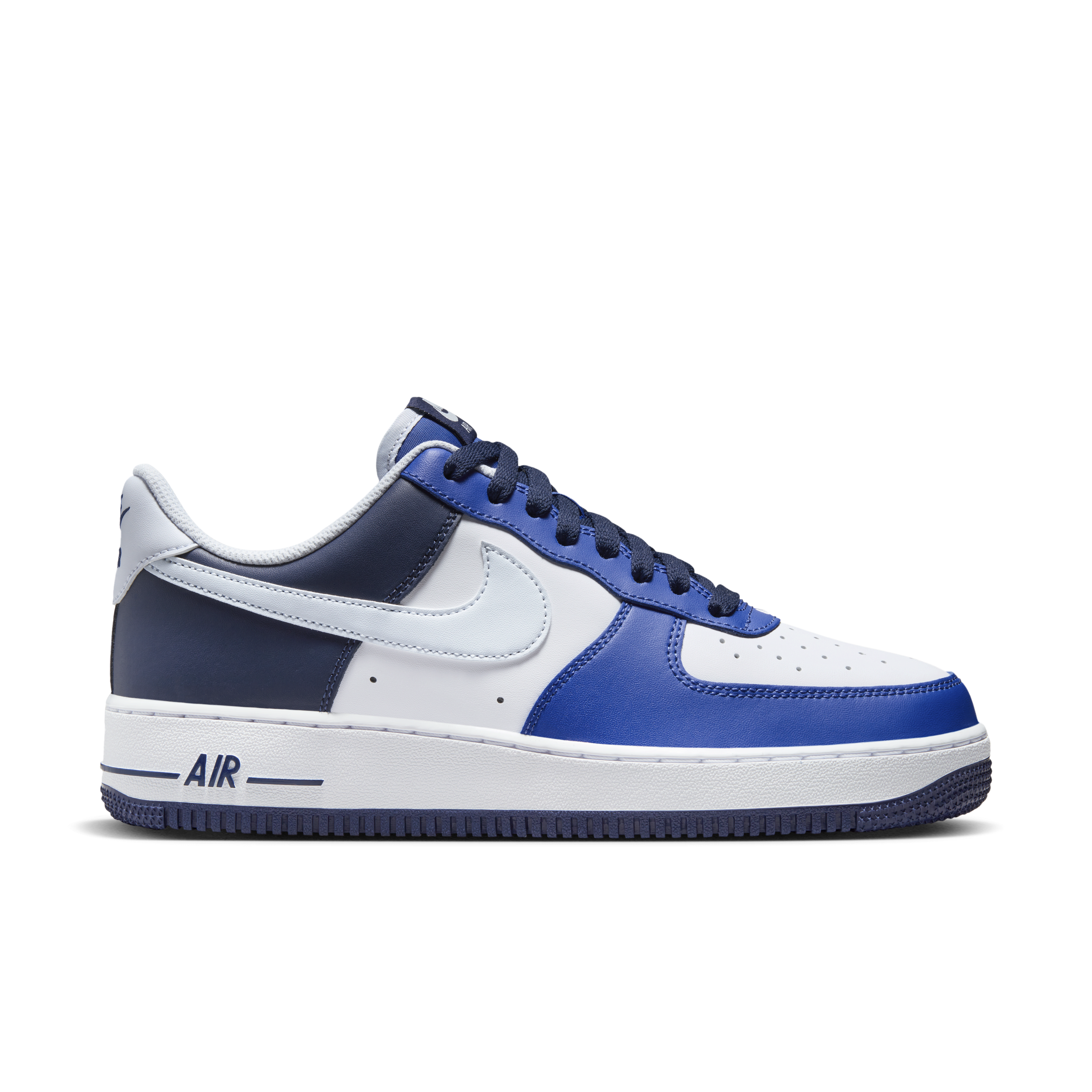 Nike Air Force 1 '07 LV8 Shoes