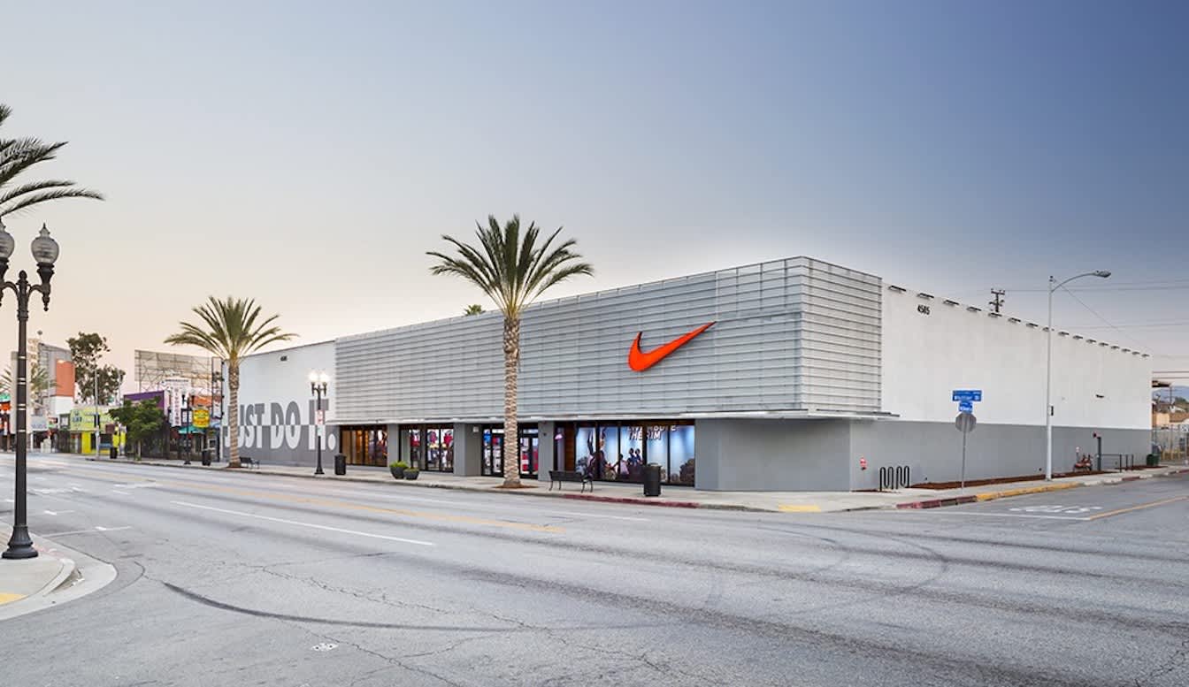 nearby nike store