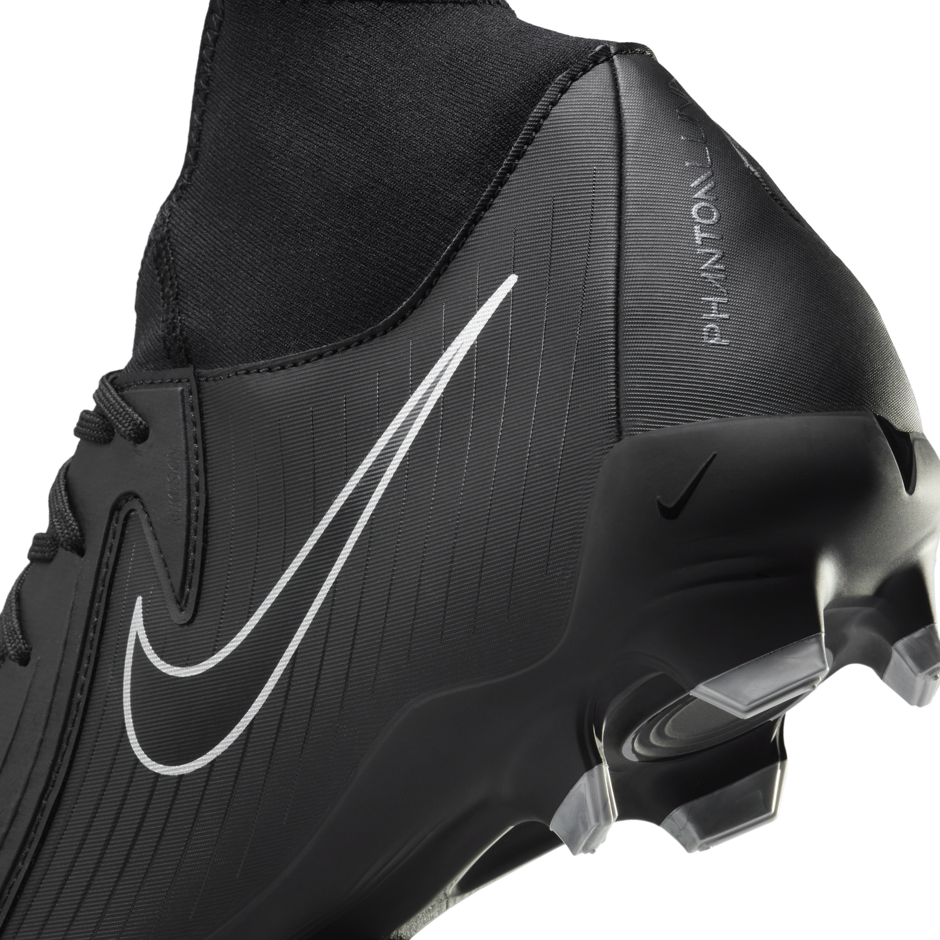 Nike Phantom Luna 2 Academy MG High-Top Soccer Cleats